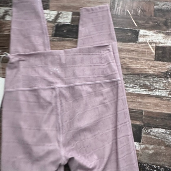 NWT Varley Luna Leggings in Blush Crocodile - Size Medium - Picture 6 of 7